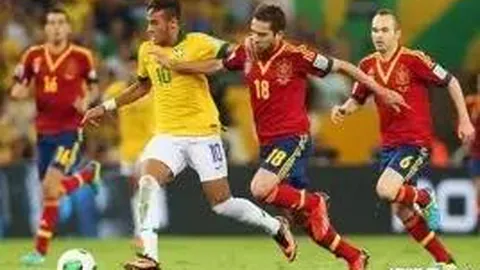 英超第11轮风云再起：曼城与利物浦战平成疑云，热刺与曼联激战难分高下！